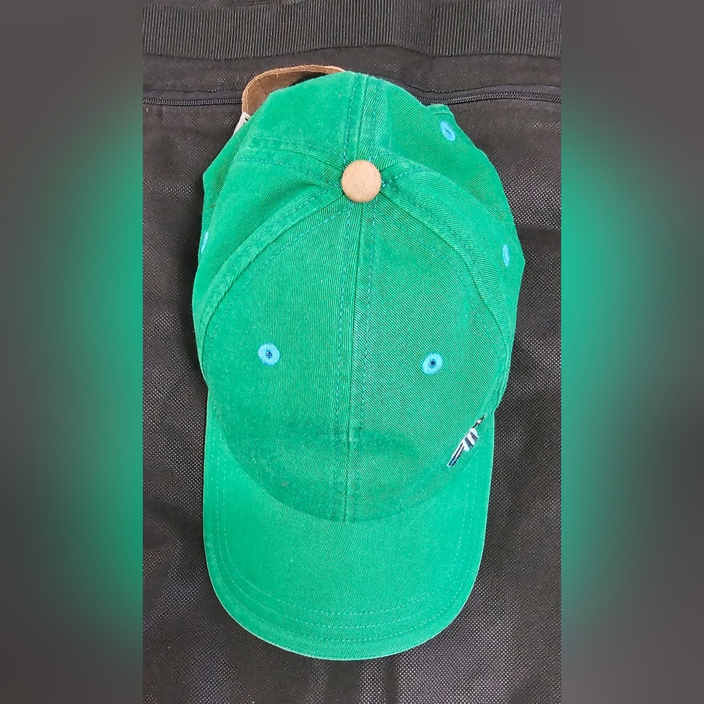 Robert Graham Vibrant Green Cap with Embroidery New Without Tag.